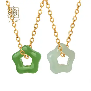 Подвески из зеленого Хотанского нефрита в форме цветка Ожерелье из титановой стали с удлинительной цепочкой 1,97 дюйма Для женщин Модные украшения 15,75 дюйма